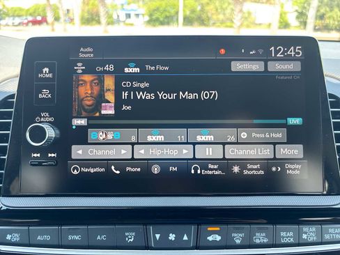 New 2026 Honda Odyssey Touring image 11