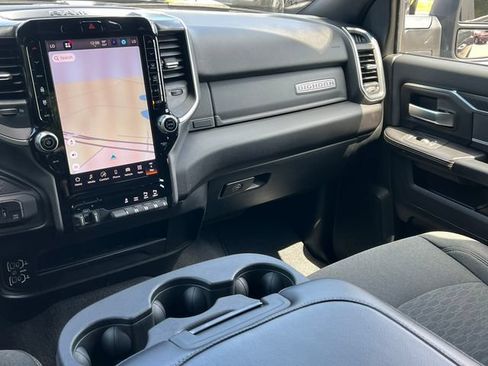 Used 2025 RAM 2500 Big Horn AWD/4WD image 35