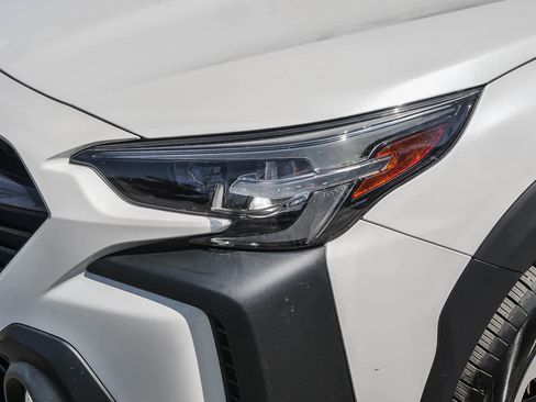 Used 2024 Subaru Outback Premium AWD/4WD image 10