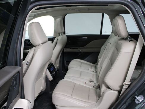 Used 2023 Lincoln Aviator Reserve w/ Equipment Group 201A image 26