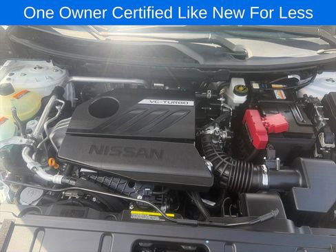 Used 2025 Nissan Rogue SL AWD/4WD image 42