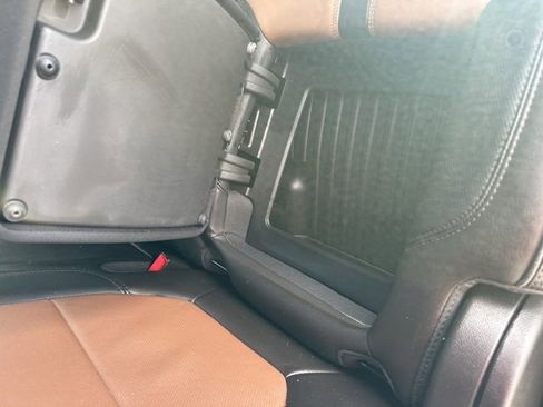 Used 2019 Chevrolet Silverado 1500 High Country w/ Technology Package image 33