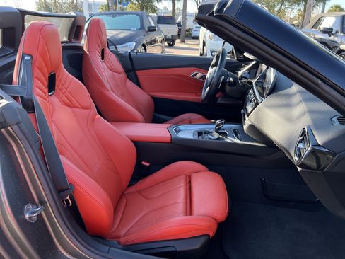 Used 2019 BMW Z4 sDrive30i w/ M Sport Package image 32