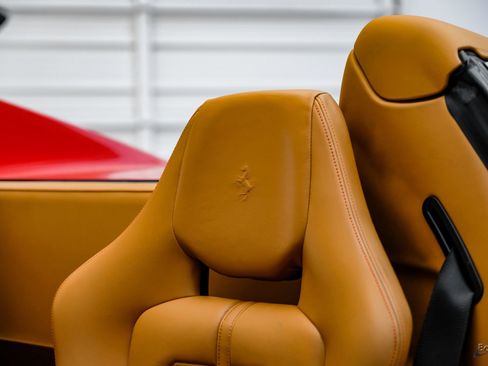 Used 2013 Ferrari 458 Spider image 51