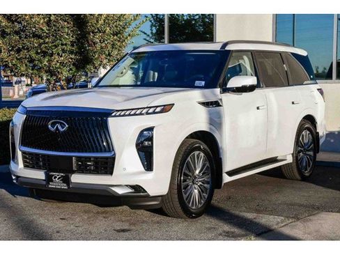 New 2026 INFINITI QX80 Luxe w/ Cargo Package image 3