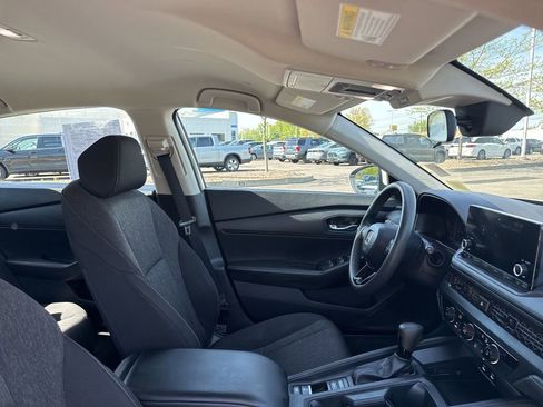 Certified 2023 Honda Accord LX image 15