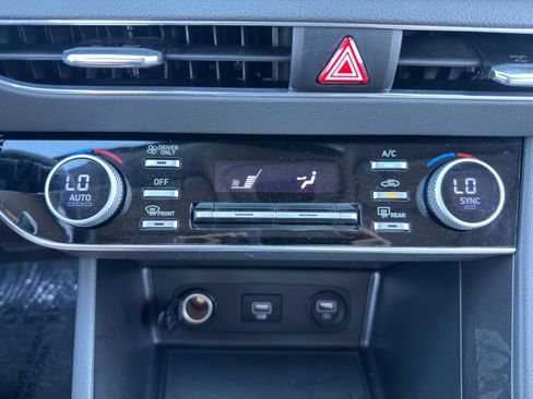 Used 2023 Hyundai Sonata Blue image 24