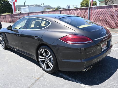Used 2011 Porsche Panamera S RWD image 9