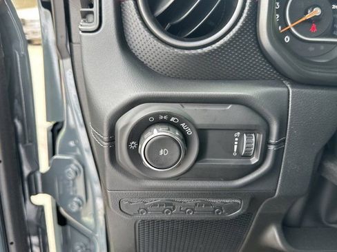 New 2026 Jeep Wrangler Unlimited Rubicon AWD/4WD image 20