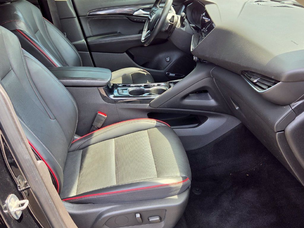 Used 2023 Buick Envision Essence w/ Technology Package I AWD/4WD image 18