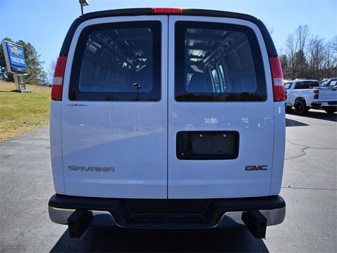 Used 2024 GMC Savana 2500 w/ Driver Convenience Package image 6