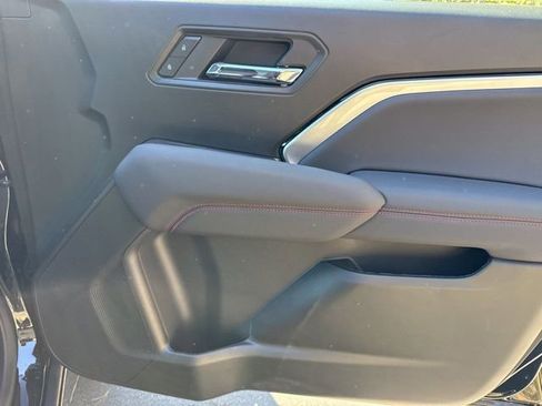 Used 2026 Chevrolet Colorado Z71 w/ Z71 Convenience Package 2 image 30