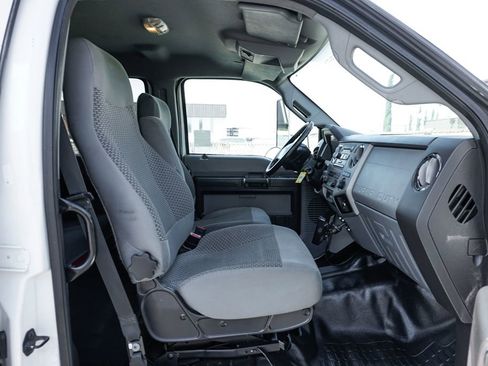 Used 2015 Ford F650 2WD Crew Cab Super Duty image 47