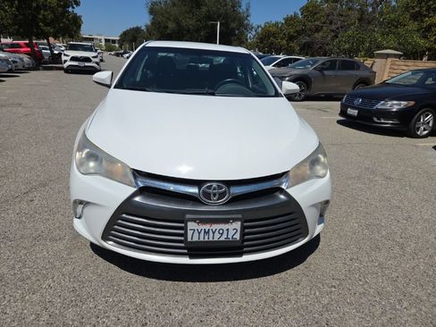 Used 2017 Toyota Camry LE FWD image 8