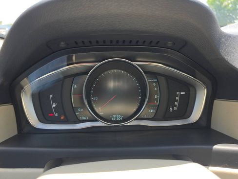 Used 2014 Volvo XC70 3.2 FWD image 42