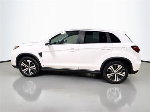 Used 2021 Mitsubishi Outlander Sport SE image 10