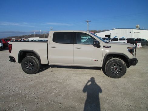 New 2026 GMC Sierra 1500 AT4X image 3
