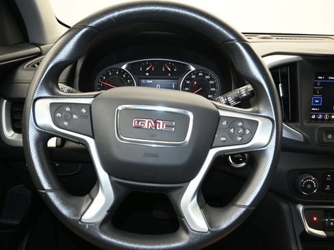 Used 2024 GMC Terrain SLE AWD/4WD image 13