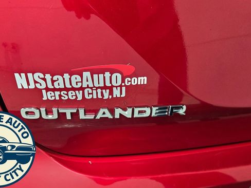 Used 2022 Mitsubishi Outlander SEL AWD/4WD image 34