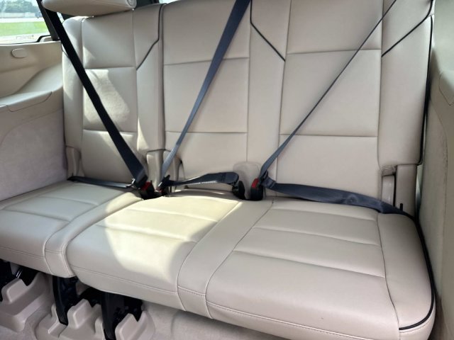 Used 2023 Cadillac Escalade Premium Luxury w/ Performance Package RWD image 15