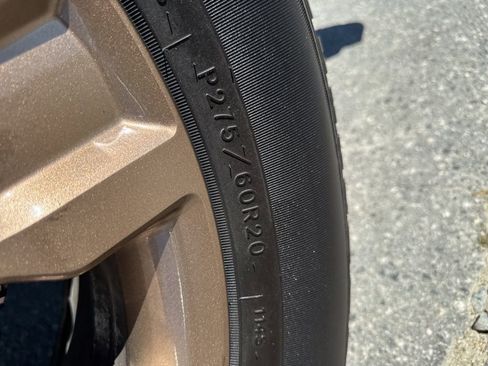 Used 2024 Nissan Titan SV w/ SV Bronze Edition Package image 32