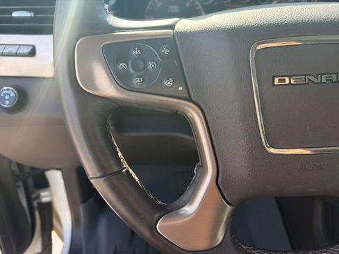 Used 2015 GMC Yukon XL Denali w/ Touring Package RWD image 6