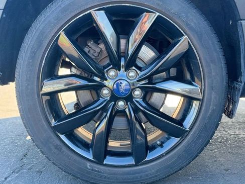 Used 2018 Ford Escape SE w/ SE Sport Appearance Package image 22