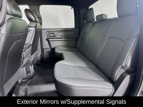 Used 2022 RAM 3500 Tradesman image 11