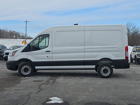 New 2026 Ford Transit 250 148 Medium Roof RWD image 4