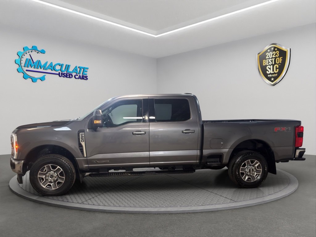 Used 2023 Ford F250 Lariat w/ FX4 Off-Road Package AWD/4WD image 2