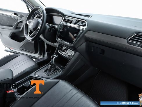 Used 2023 Volkswagen Tiguan SE w/ Panoramic Sunroof Package FWD image 69