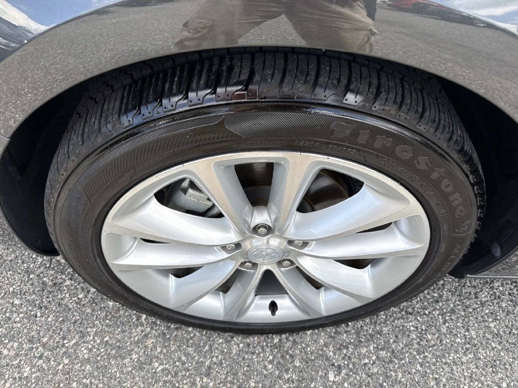 Used 2016 Buick Verano Leather w/ Driver Confidence Package FWD image 11