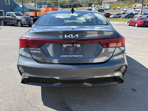 Used 2023 Kia Forte LXS image 4