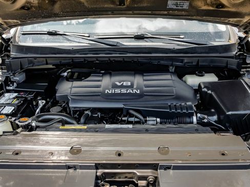 Used 2017 Nissan Titan SL AWD/4WD image 55