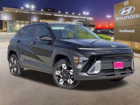 Certified 2025 Hyundai Kona SEL AWD/4WD image 3