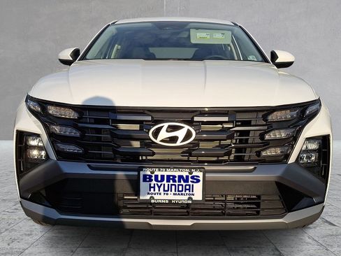 Used 2026 Hyundai Tucson SE FWD image 2