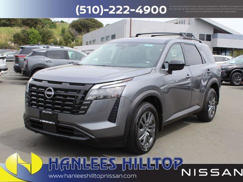 New 2026 Nissan Pathfinder SV w/ Cargo Package AWD/4WD image 3