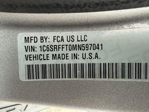 Used 2021 RAM 1500 Big Horn w/ Built-to-serve Edition image 32