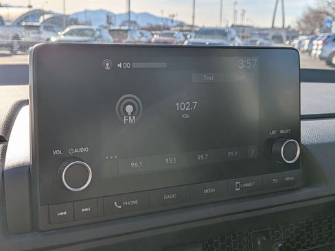 Used 2025 Honda CR-V LX image 22