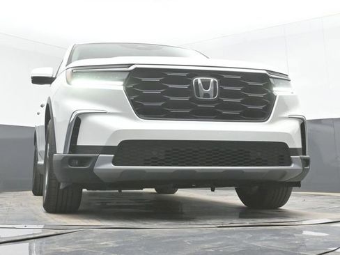 Used 2025 Honda Pilot EX-L image 44
