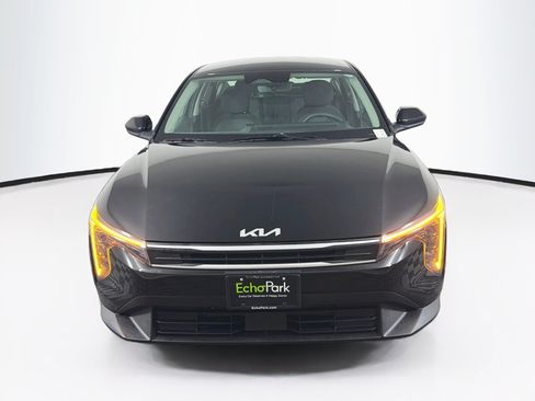 Used 2025 Kia K4 FWD image 2