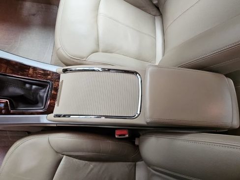 Used 2011 Buick LaCrosse CXS w/ Driver Confidence Package FWD image 19
