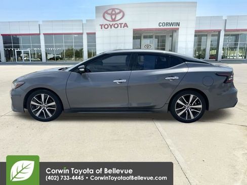 Used 2020 Nissan Maxima 3.5 SV w/ Floor Mat Group FWD image 2