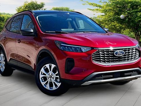 New 2026 Ford Escape Active w/ Tech Pack #1 FWD image 1