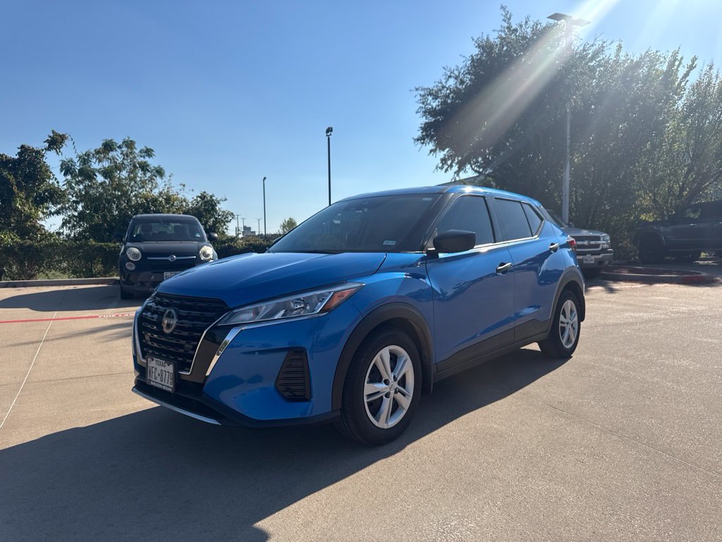 Certified 2025 Nissan Kicks Play S FWD image 1