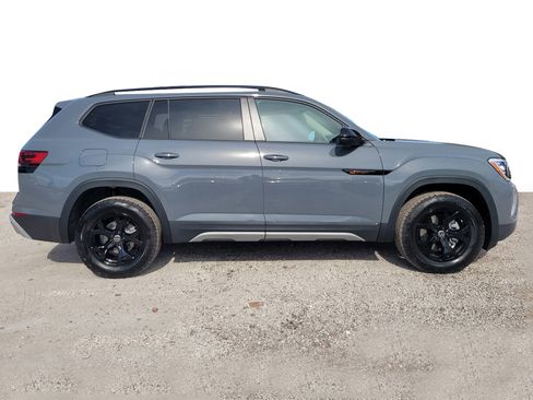 New 2026 Volkswagen Atlas Peak Edition AWD/4WD image 5