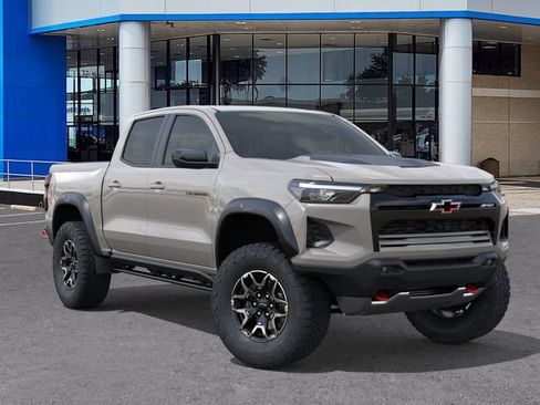 New 2026 Chevrolet Colorado ZR2 w/ Technology Package AWD/4WD image 7