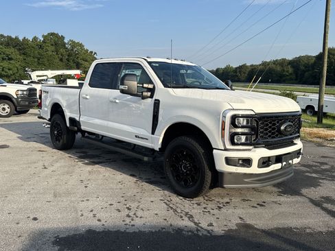 New 2025 Ford F250 Lariat w/ Lariat Ultimate Package image 4