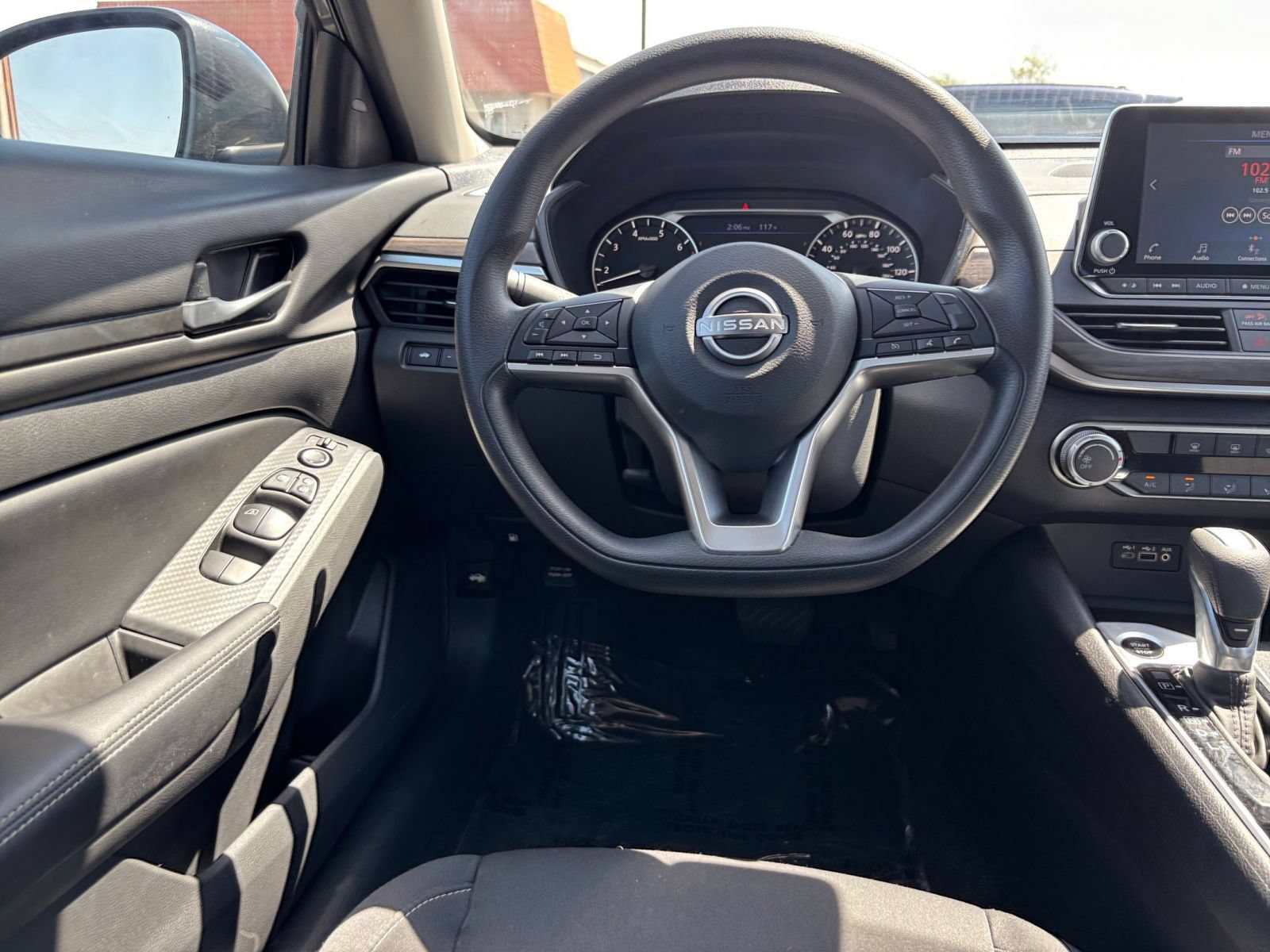 Used 2026 Nissan Altima 2.5 SV FWD image 33