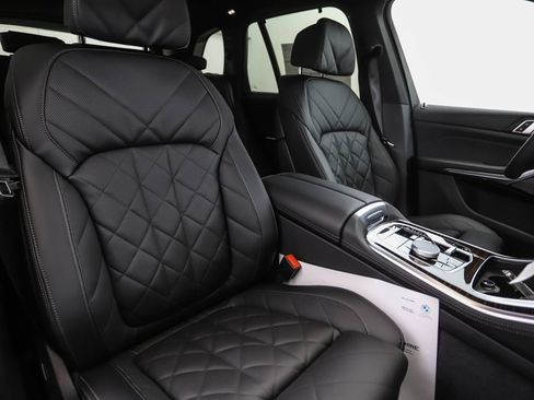 New 2026 BMW X5 xDrive40i w/ M Sport Package image 32